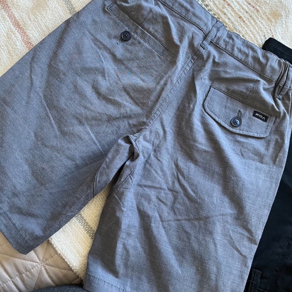 Boys size 24/8 shorts vans and rvca NWT - Picture 3 of 3